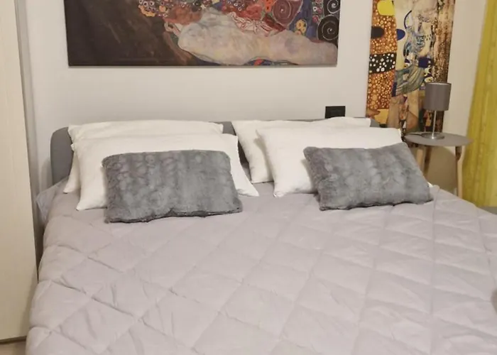 City Cottage * רג'ו אמיליה